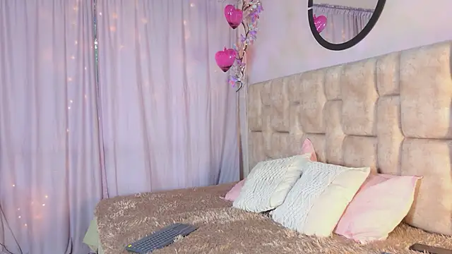 Snapshot of NanyMatrioska chatting on May 2026 09:42:02 PM NanyMatrioska online show from May 2026 09:42:02 PM