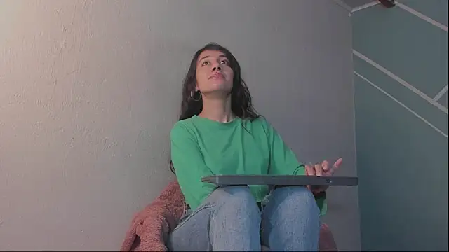 Snapshot of Lucy-Bluesea chatting on February 2026 12:31:01 AM Lucy-Bluesea online show from February 2026 12:31:01 AM