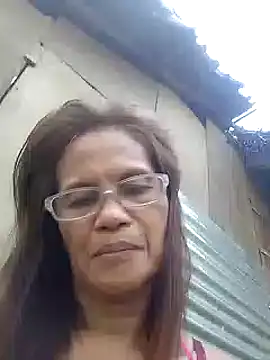 Snapshot of Petite_elise chatting on January 2026 11:08:01 PM Petite elise online show from January 2026 11:08:01 PM