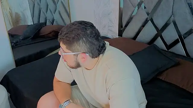 Snapshot of Chel_seth chatting on February 2026 04:11:01 AM Chel seth online show from February 2026 04:11:01 AM