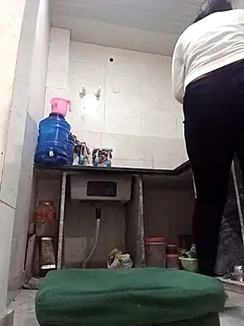 Snapshot of Barbie-Doll7 chatting on February 2026 04:54:01 PM Barbie-Doll7 online show from February 2026 04:54:01 PM