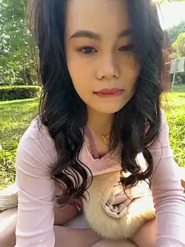 Snapshot of ella-ys chatting on January 2026 07:44:02 AM ella-ys online show from January 2026 07:44:02 AM