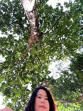 Snapshot of ella-ys chatting on January 2026 06:07:02 AM ella-ys online show from January 2026 06:07:02 AM