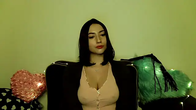 Snapshot of KaylaMagnetic chatting on February 2026 07:18:01 PM KaylaMagnetic online show from February 2026 07:18:01 PM