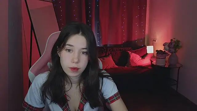 Snapshot of Nicoll_Cherry chatting on February 2026 06:06:02 AM Nicoll Cherry online show from February 2026 06:06:02 AM