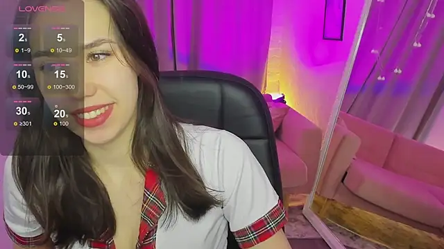 Snapshot of Nicoll_Cherry chatting on February 2026 05:57:01 AM Nicoll Cherry online show from February 2026 05:57:01 AM