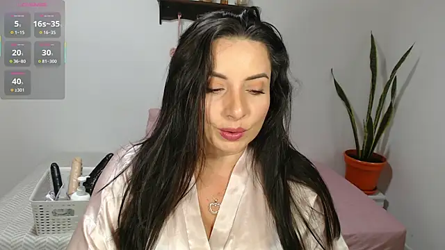 Karlinlive online show from July 2026 08:39:01 PM