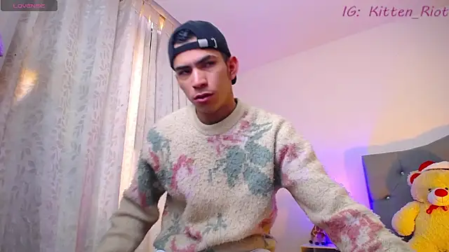 Snapshot of TOMBOYSEXX chatting on December 2025 12:23:02 PM TOMBOYSEXX online show from December 2025 12:23:02 PM