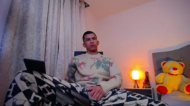 Snapshot of TOMBOYSEXX chatting on January 2026 11:14:02 AM TOMBOYSEXX online show from January 2026 11:14:02 AM