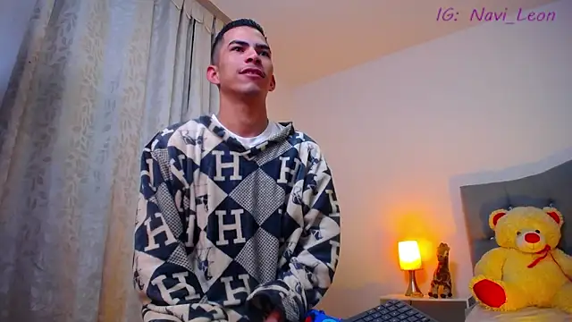 Snapshot of TOMBOYSEXX chatting on February 2026 10:14:02 AM TOMBOYSEXX online show from February 2026 10:14:02 AM