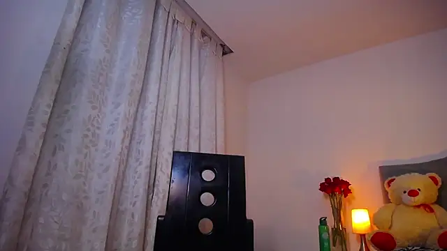 Snapshot of TOMBOYSEXX chatting on February 2026 11:24:01 AM TOMBOYSEXX online show from February 2026 11:24:01 AM