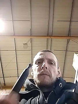 Snapshot of CrookedBunk3527 chatting on December 2025 07:04:02 AM CrookedBunk3527 online show from December 2025 07:04:02 AM