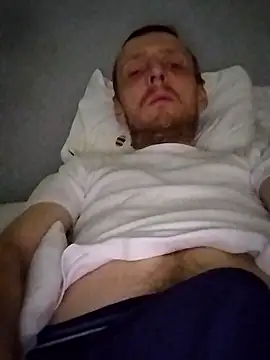 Snapshot of CrookedBunk3527 chatting on January 2026 09:39:02 PM CrookedBunk3527 online show from January 2026 09:39:02 PM