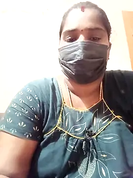 Snapshot of Tamil_Bhuvi69 chatting on February 2026 01:02:02 AM Tamil Bhuvi69 online show from February 2026 01:02:02 AM