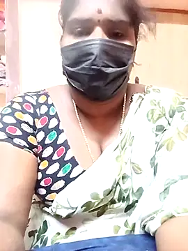 Snapshot of Tamil_Bhuvi69 chatting on February 2026 04:58:02 PM Tamil Bhuvi69 online show from February 2026 04:58:02 PM