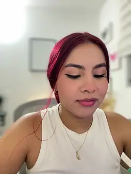 Snapshot of Zarahs_Blare1 chatting on December 2025 02:31:02 AM Zarahs Blare1 online show from December 2025 02:31:02 AM