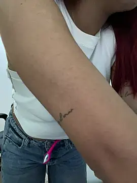 Snapshot of Zarahs_Blare1 chatting on February 2026 01:59:02 AM Zarahs Blare1 online show from February 2026 01:59:02 AM