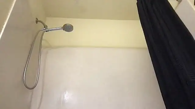 Snapshot of succubussy666 chatting on December 2025 02:39:01 AM succubussy666 online show from December 2025 02:39:01 AM