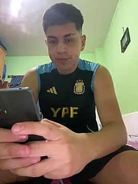 facundoociroo online show from February 2026 12:36:01 AM