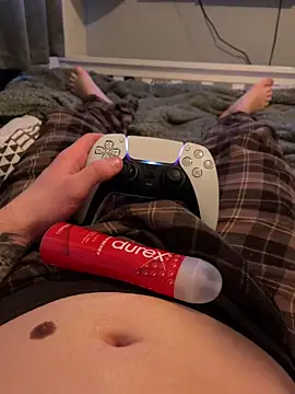 Snapshot of harrygeorge18 chatting on February 2026 04:45:02 PM harrygeorge18 online show from February 2026 04:45:02 PM