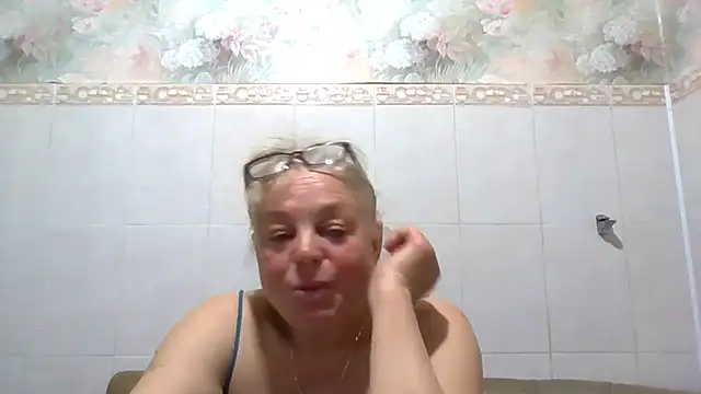 LinaLight88 online show from April 2026 09:34:01 PM