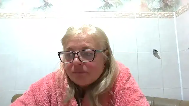 LinaLight88 online show from May 2026 07:56:01 PM