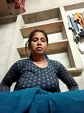 Shreya pandit online show from March 2026 11:43:01 PM