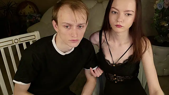 Snapshot of WeksaMur chatting on February 2026 07:28:01 PM WeksaMur online show from February 2026 07:28:01 PM