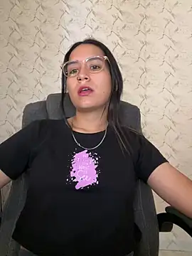 Snapshot of Val12777 chatting on December 2025 04:36:01 PM Val12777 online show from December 2025 04:36:01 PM