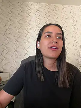 Snapshot of Val12777 chatting on January 2026 01:28:02 PM Val12777 online show from January 2026 01:28:02 PM