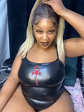 THICKBARBIE32 online show from July 2026 10:49:02 PM