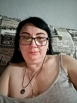 MariSwan222 online show from March 2026 09:31:01 PM