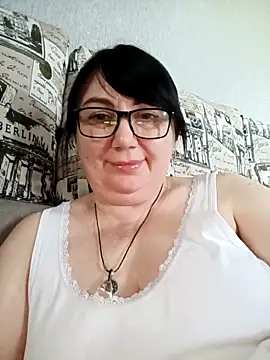 MariSwan222 online show from May 2026 02:03:01 PM
