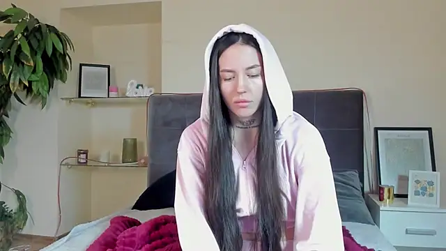 Snapshot of AdrianaCult chatting on February 2026 06:17:01 AM AdrianaCult online show from February 2026 06:17:01 AM