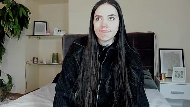 Snapshot of AdrianaCult chatting on February 2026 06:50:01 AM AdrianaCult online show from February 2026 06:50:01 AM