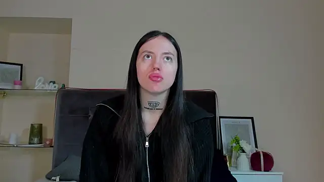 AdrianaCult online show from March 2026 06:06:01 AM