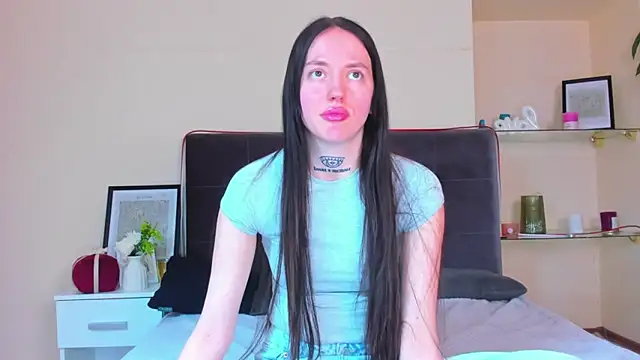 AdrianaCult online show from March 2026 01:04:02 PM