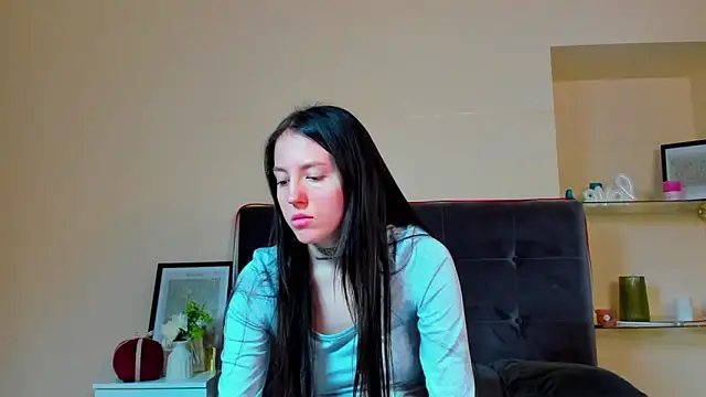 AdrianaCult online show from March 2026 01:14:02 PM