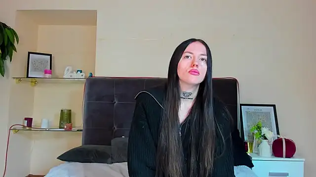 AdrianaCult online show from March 2026 06:19:02 AM