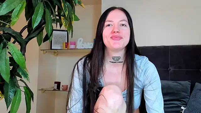 AdrianaCult online show from April 2026 05:12:02 AM