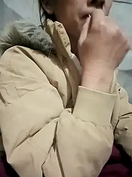 Snapshot of Andrea-688 chatting on March 2026 12:20:01 PM Andrea-688 online show from March 2026 12:20:01 PM