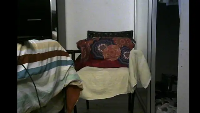 3LEGSSS online show from June 2026 09:12:01 PM