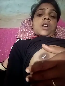 Snapshot of Rinki_malhotra chatting on February 2026 03:42:01 PM Rinki malhotra online show from February 2026 03:42:01 PM