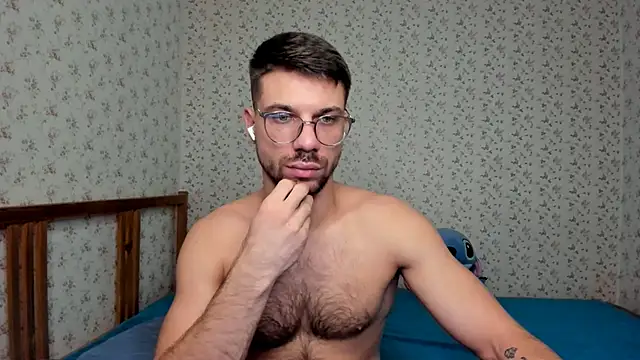 Snapshot of Tony_Wolf chatting on January 2026 01:18:01 AM Tony Wolf online show from January 2026 01:18:01 AM