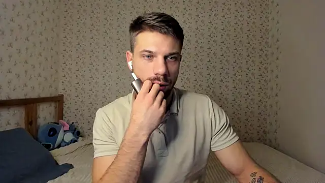 Snapshot of Tony_Wolf chatting on January 2026 02:04:01 AM Tony Wolf online show from January 2026 02:04:01 AM