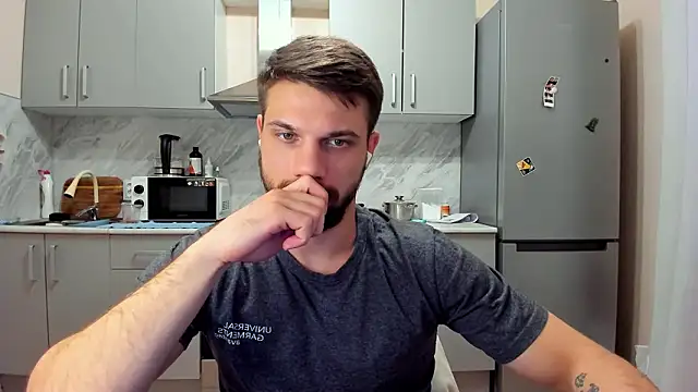 Snapshot of Tony_Wolf chatting on February 2026 09:09:02 PM Tony Wolf online show from February 2026 09:09:02 PM