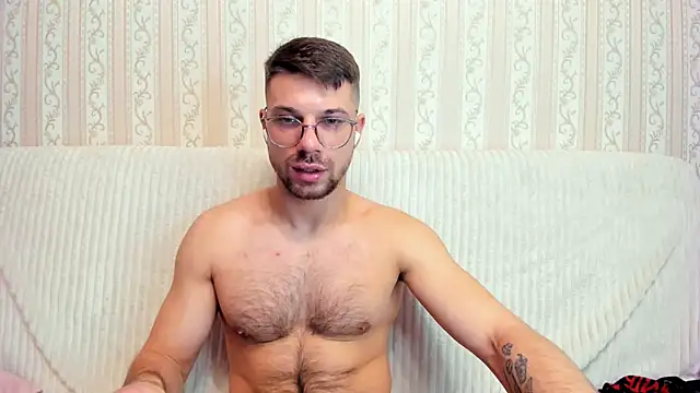 Snapshot of Tony_Wolf chatting on February 2026 10:31:01 PM Tony Wolf online show from February 2026 10:31:01 PM