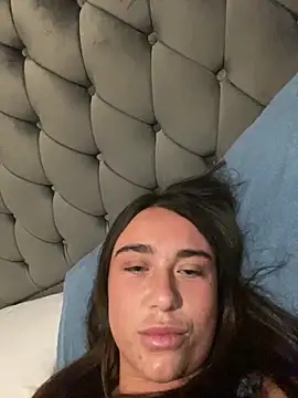 Snapshot of MillieB chatting on February 2026 08:13:02 AM MillieB online show from February 2026 08:13:02 AM