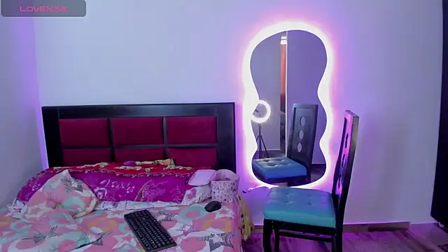 Snapshot of CRISTAL_T2 chatting on February 2026 06:16:01 PM CRISTAL T2 online show from February 2026 06:16:01 PM