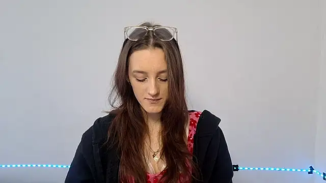 Snapshot of LisaBoddy chatting on January 2026 07:02:02 AM LisaBoddy online show from January 2026 07:02:02 AM